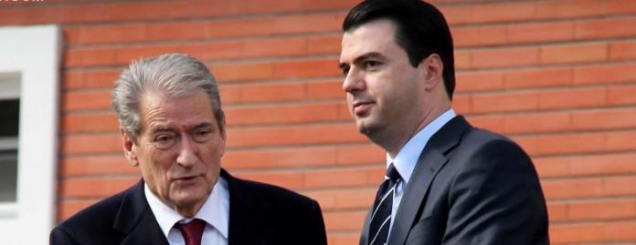 Republika e përçarjes/Nga Dorian Hatibi