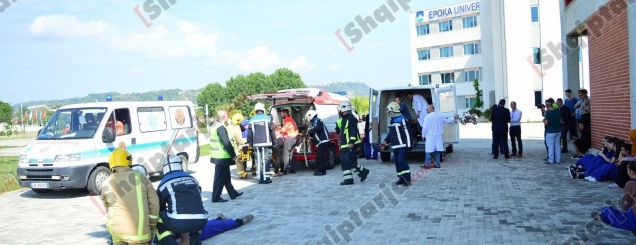 Sulm me armë kimike në Rinas?<br />Ja si veprojnë Emergjencat Civile