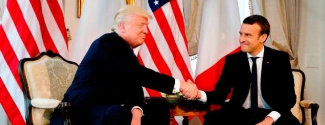 Kur presidenti francez Macron  i<br />'tregon vendin' Donald Trump/VD