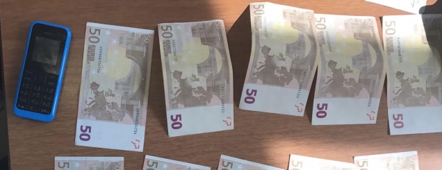 Falsifikonin euro, tre në pranga<br />sekuestrohen kartmonedha 500€
