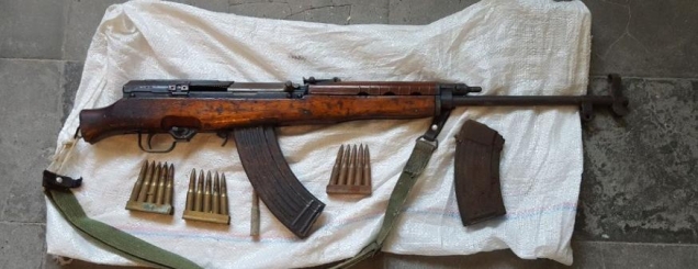 Lushnje, tentuan t&euml; vrisnin fqinjin<br />policia parandalon krimin