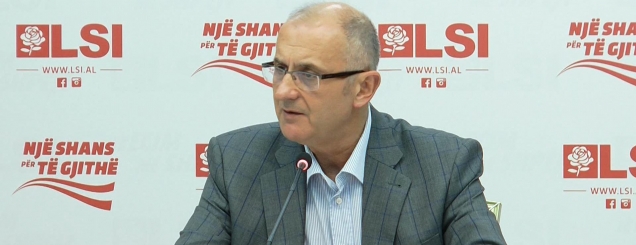 Dorëhiqet Vasili: Kryemadhi<br />kandidate për kryetare të LSI