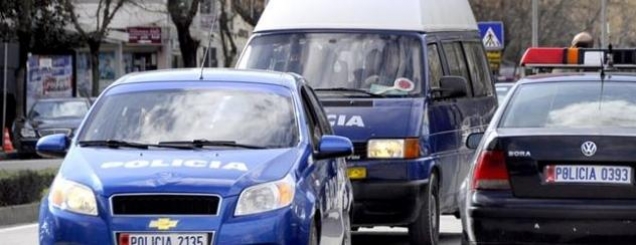 Vlorë, arrestohet në port i kërkuari<br />tentoi të shmangte kontrollin