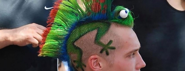 FOTO/ Njerëz të &ldquo;çmendur&rdquo;<br />me modele flokësh të çuditshme