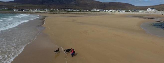 ​Irlandë, mrekullia e rikthimit pas<br />30 vitesh të plazhit të zhduku