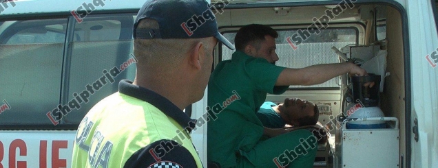 Rruga Kombit,nuk ndihej mirë gjatë<br />udhëtimit,policia ndihmon qytetarin