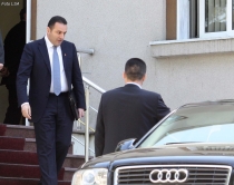 "Sara&ccedil;i fluturoi se k&euml;rkoi t&euml;&nbsp;<br />shp&euml;tonte Adriatik Llall&euml;n"<br>
