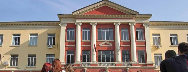 Rankimi në fund të listës,Universiteti<br />Tiranës:Presim vendim zyrta