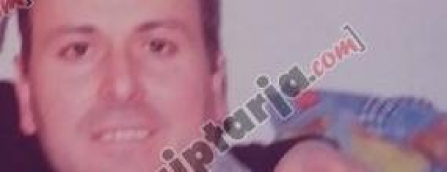 Ish-kreu i SHIK-ut të Beratit ikën<br />natën nga Shqipëria pas dhunimit