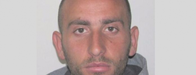 Grabiti argjendarin&euml;, kush &euml;sht&euml; i<br />riu shqiptar q&euml; alarmoi Malt&euml;n