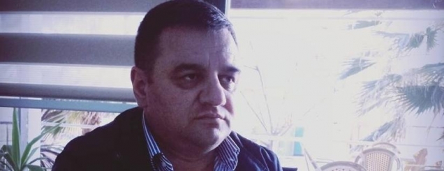 Durrës, pajisi me armë mikun<br />e Lul Berishës, arrestohet polici<br>
