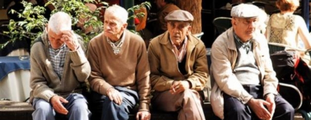 Afatet/ Pensionist&euml;t, si do<br />merren shp&euml;rblimet e fundvitit<br>
