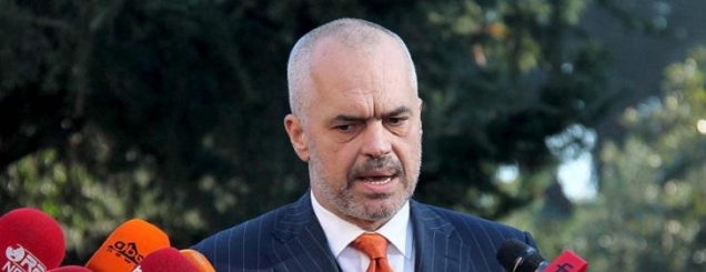 Gazetarët që shajnë dhe <br />akuzojnë veten, përballë Ramës<br>
