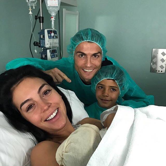 Ronaldo baba për herë të katërt <br />Georgina e bën me vajzë<br>
