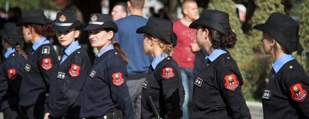 Tiranë, polices i humb pistoleta <br />