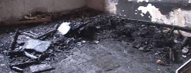 Bulqizë, digjet shtëpia, në qiell<br />të hapur familja 6 anëtarëshe<br>
