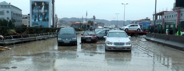 Përmbytja e aksit Tiranë-Durrës<br />prokuroria hetime për shkaqet<br>
