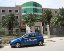 Durr&euml;s, depozitoi parat&euml; n&euml; bank&euml; 5<br />vite m&euml; par&euml;, burrit i ndodh 'gj&euml;ma'<br>
