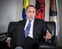 Përplasja për pagën 3000 euro <br />​Haradinaj pezullon vendimin e tij<br>
