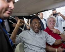 Legjenda e futbollit brazilian Pele<br />ndihet keq, dërgohet në spital<br>
