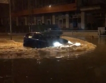 VD/Moti i keq, përmbytje në Durrës<br />mbi 15 cm ujë në rrugët e qytetit<br>
