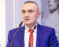 Meta hap garën për dy gjyqtarë <br />të Gjykatës Kushtetuese: Aplikoni<br>
