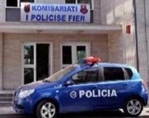 Fier, plagos&euml;n&nbsp;19-vje&ccedil;arin nga<br />pakujdesia, &ccedil;ifti&nbsp;n&euml;n pranga<br>
