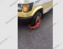 Konflikti për terminalin, bashkia<br />bllokon 5 autobusë në Elbasan<br>
