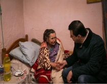 8 Marsi, Basha: Sot jam me nënat në<br />nevojë, që janë hequr nga asistenca<br>

