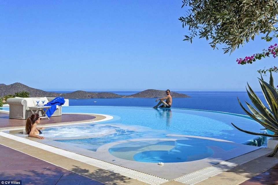 Nga Toskana në Kretë/ Peizazhet<br />mahnitëse të para nga pishinat<br>