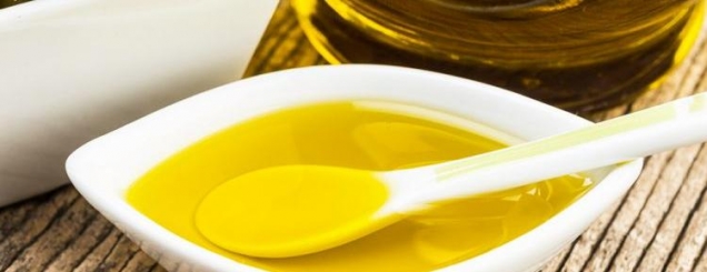 Vaj ulliri me kripë – Si ta përdorni<br />kundër problemeve me kyçet<br>
