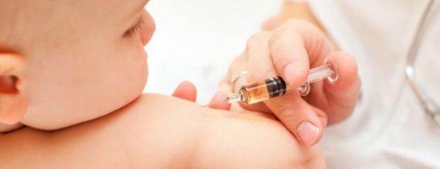 Zbulohet vaksina e re p&euml;r<br />f&euml;mij&euml;t, s&euml;mundjet q&euml; lufton