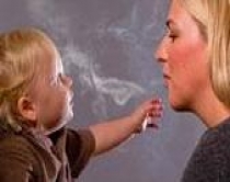 Prindërit duhanpirës, dëmtojnë<br />arteriet e fëmijëve të tyre