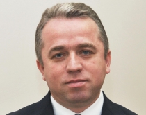 Burger k&euml;rkoi falje, po p&euml;r t&euml;<br />vrar&euml;t politik&euml; n&euml; Shqip&euml;ri?