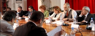 Deputetët "gjyq" Ramës për<br />listat e zgjedhjeve të 2013