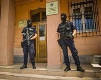 Arrestohen katër zyrtarë për korrupsion në Vushtrri