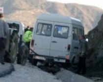 Përplaset me turistët kërkon <br />80 euro për dëmin e makinës