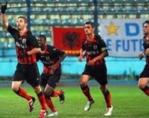 Flamurtari, Artan Sakaj: <br />Duhet t&euml; kalojm&euml; Honvedin