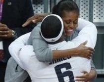 Olimpiket 2012, Obama <br />"braktis" Michelle