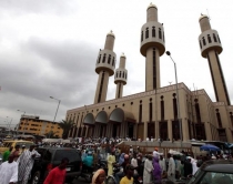 Nigeri, 20 musliman&euml; t&euml; vrar&euml; <br />nga sulmi i hajdut&euml;ve n&euml; xhami