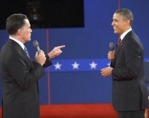 2 ditët e fundit të fushatës, Clinton <br />krah Obamës, Romney kritika