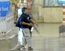 Indi, vrau 160 persona në metro <br />ekzekutohet agresori i sulmeve