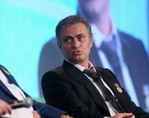 Murinjo trajneri m&euml; i paguar<br />e ndjek Anceloti dhe Lipi