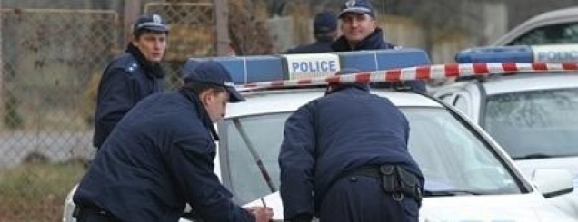 Policia greke rrethon kufirin<br />të arratisurit synojnë Shqipërinë