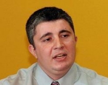 Struktura ekonomike dhe politika