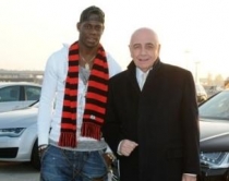 Baloteli prezantohet te Milani