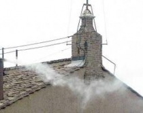 Vatikan, sytë nga oxhaku i Konklavës<br />tymi bardhë konfirmon Papën e ri