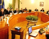 Ylli e Topi në sinkron: Qeveria <br />abuzon me sportin shqipta