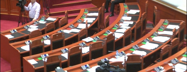 Kuvendi: Rama do të hetohet<br />Opozita s' ishte në Parlament
