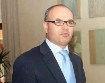 Petro Koci: Presidenti Nishani<br />duhet t'i falë gjobën Bollinos